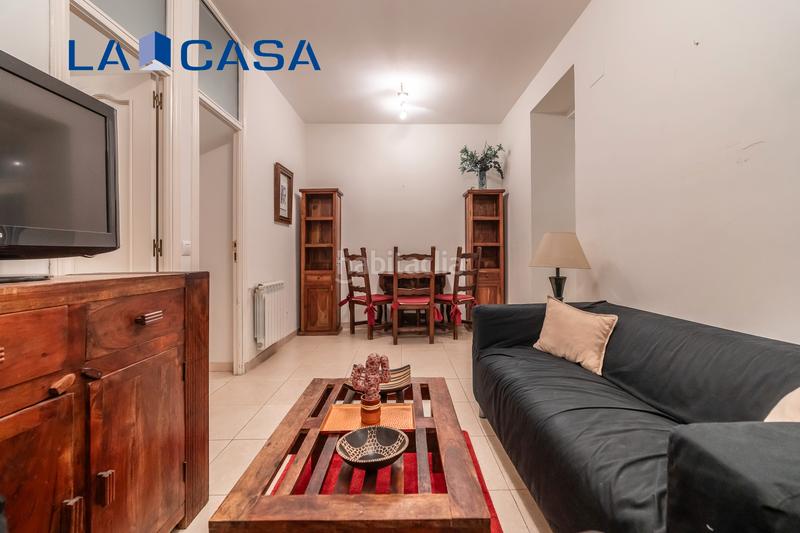 Foto b74ea094-dee9-44bd-836d-887a3f82e9a7. Planta baja en Arapiles Madrid