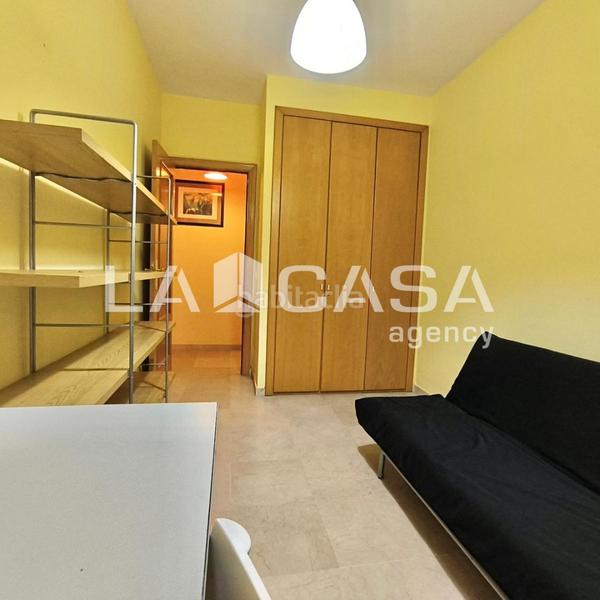 Foto 4aa58ddb-debd-4581-9a68-d5f5d771f21a. Appartement avec parking dans colores - entreparques Sevilla