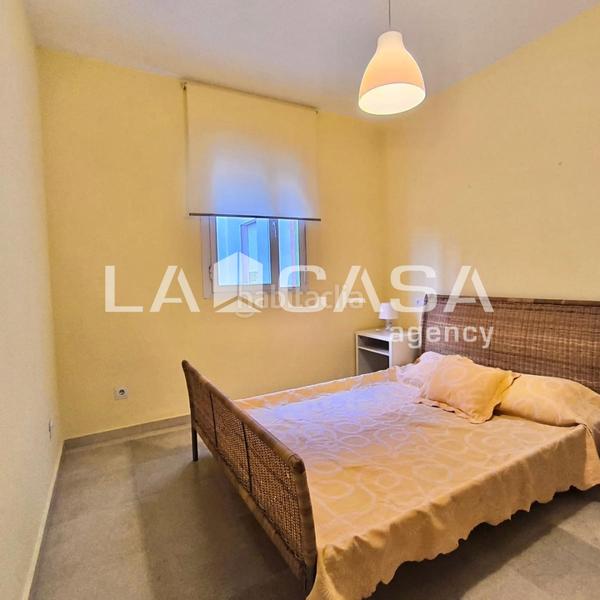 Foto ce24c07f-614f-48dd-ade6-a1d2eb37ed2c. Appartement avec parking dans colores - entreparques Sevilla