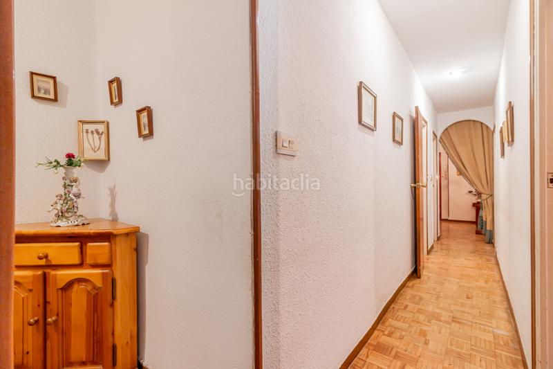 Foto 6a071f56-f228-4db0-a811-e0de7e04e7e9. Piso en Moscardó Madrid