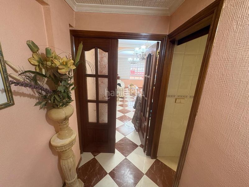 Foto 9cd0d048-c319-4338-9f6d-4c4996d96428. Flat in Juan XXIII - Rochelambert Sevilla