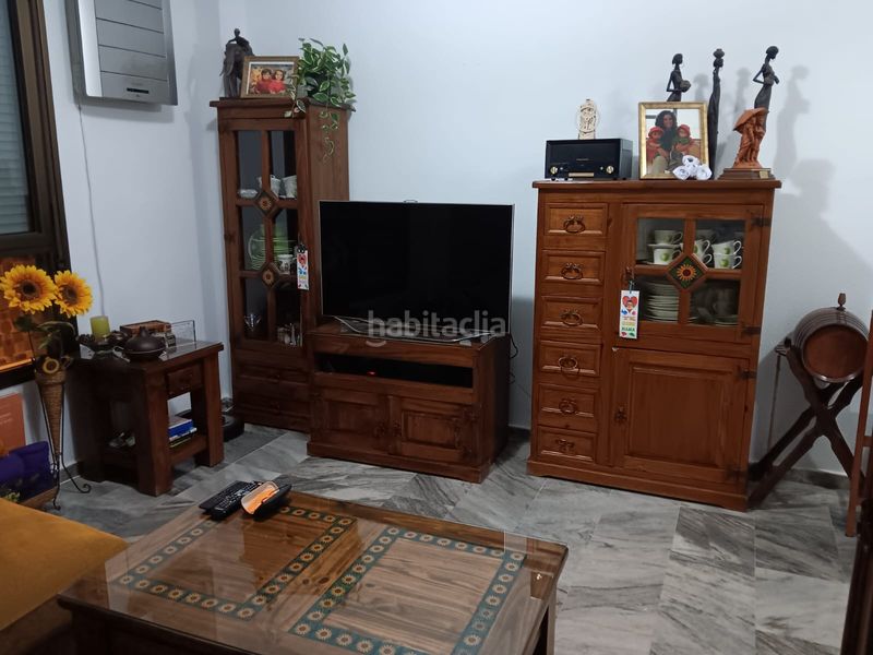 Foto 70514f60-2d8a-480d-8890-34e5b09186d0. Pis amb aparcament a colores - entreparques Sevilla