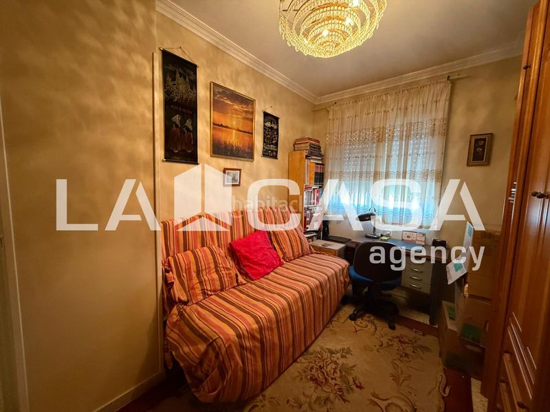Foto 1852aa91-3930-4033-b6d2-d9bfe89532a7. Casa adossada amb aparcament piscina a Avenida de Europa Montequinto