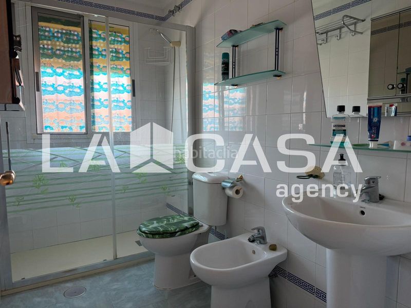Foto 902f9155-66e1-4137-9fc8-4e4460a7c399. Casa adossada amb aparcament piscina a Avenida de Europa Montequinto