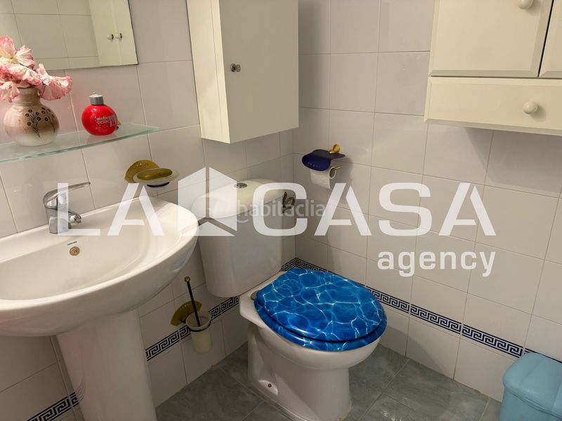 Foto 99c80a25-8872-42d6-9dd9-cae7e429a94b. Casa adossada amb aparcament piscina a Avenida de Europa Montequinto