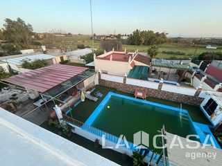 Chalet in Oromana