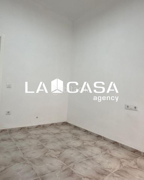 Foto d2e4cb04-f935-4804-ac67-8a5f5f48913a. Piso en Feria Sevilla