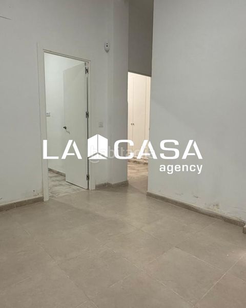 Foto e627e511-e10d-4190-896b-955eaae207b6. Piso en Feria Sevilla