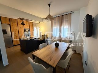 Casa adossada a Avenida de Europa
