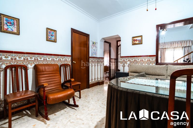 Foto a8d0f02f-2a66-4596-9288-62c4af7de152. Casa a Bellavista Sevilla