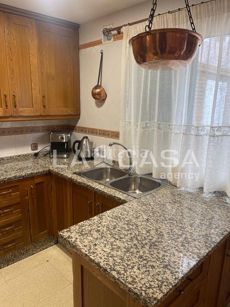 Foto 5016e195-7f73-44ed-82b9-0895338fcd8d. Casa amb aparcament a El Zabal-Santa Margarita Línea de la Concepción (La)