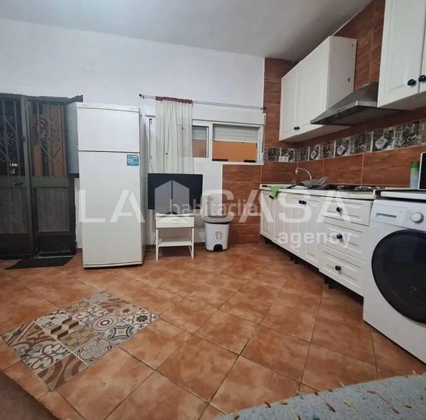 Foto a0e276f0-5f5a-417b-94e2-1ddc1b78063d. Ground floor in Barrios (Los)