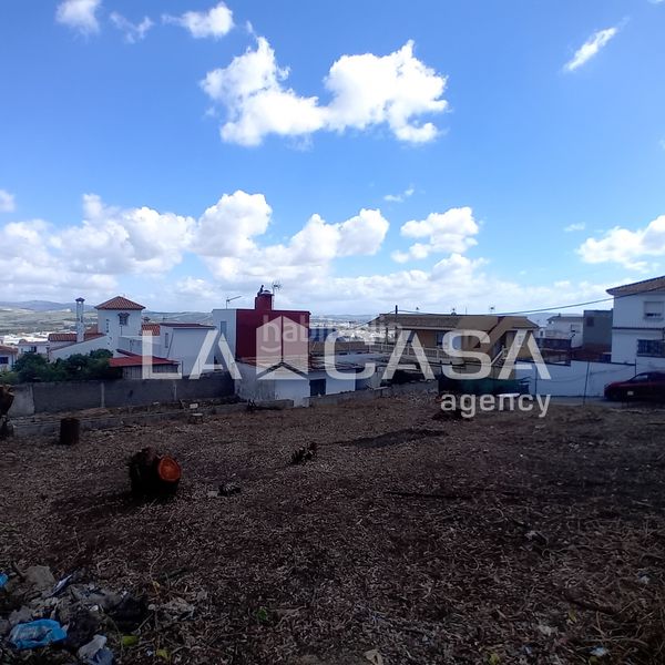 Foto 14b06fd5-e9c0-4f91-ab4d-52fa5270a687. Terreno residencial en San Bernabé Algeciras
