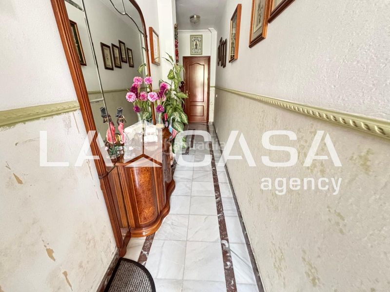 Foto c2121068-259a-4cfe-b634-1092bfbf9e0c. Casa amb aparcament a Casco Antiguo Algeciras