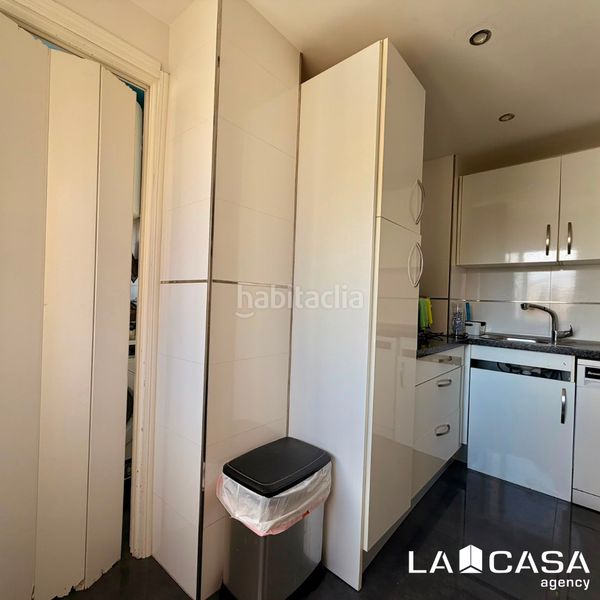 Foto f5a3d77d-07e6-4855-8272-614c08314c6f. Pis amb calefacció a Villegas Sevilla