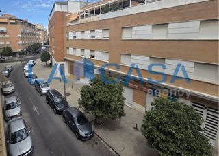Affitto Posto auto in La Calzada - La Florida