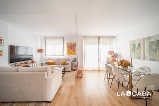 Casa adossada a Entrenúcleos