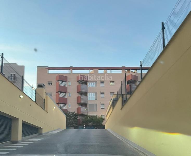 Foto 6a9078ed-546d-4c3d-8e64-de4c99e87c58. Parking voiture dans Centro Sant Vicent del Raspeig
