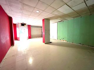 Lloguer Local Comercial a Centro. Alquiler local en avenida ancha de castelar!!