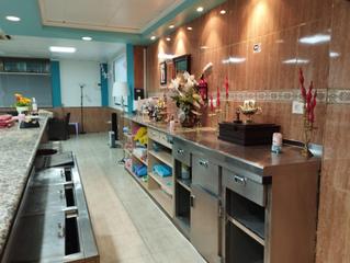Locale commerciale in Eixample. Ocasion local comercial con bar cafeteria con licencia en vigor