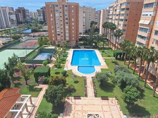 Piso  Avenida de los países escandinavos. Piso con garaje y trastero a escasos 5 min. de la playa de san j