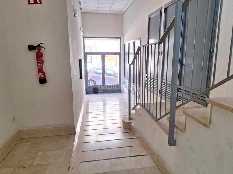 Foto a4d67fa7-2d9d-4899-ae12-f8dd338372a8. Piso  todo exterior, soleado con garaje y trastero al lado avd. onil en Castalla