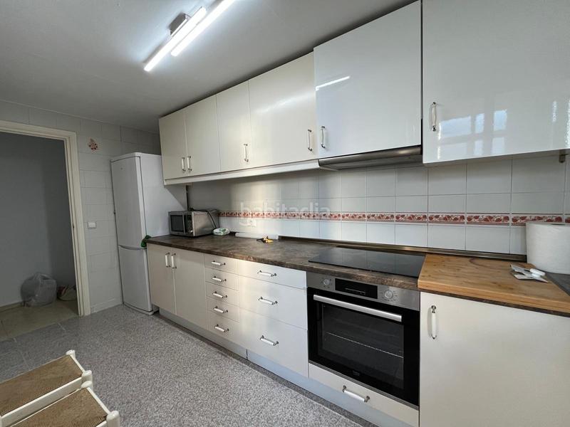 Foto cb6d195f-1b1f-42af-b830-626da666cc58. Piso magnifica vivienda en Babel con urbanizacion completa en Alicante
