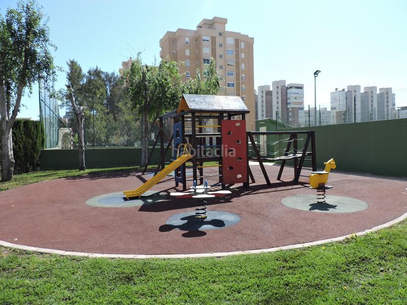 Foto 3c61e7fa-c072-4a6e-af71-7e868fa556a7. Piso  todo exterior, soleado, urb. completa, garajetrastero a 5 minutos Playa de San Juan en Alicante