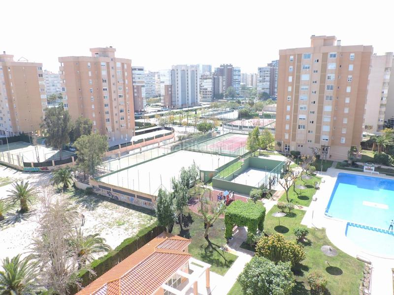 Foto b139d5f6-1bf0-48b6-b6f2-56deb43a0824. Piso  todo exterior, soleado, urb. completa, garajetrastero a 5 minutos Playa de San Juan en Alicante