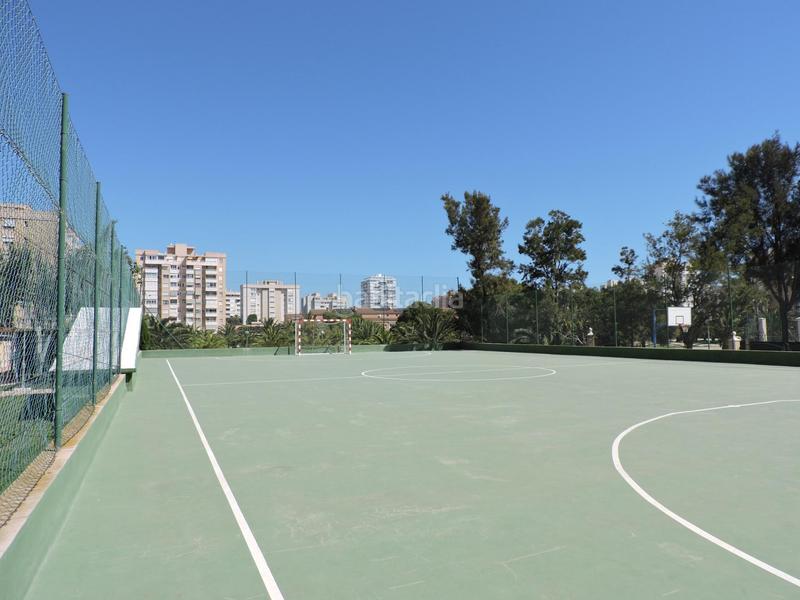 Foto cfcdd992-8ad7-4d4a-8956-ca920ee161eb. Piso  todo exterior, soleado, urb. completa, garajetrastero a 5 minutos Playa de San Juan en Alicante