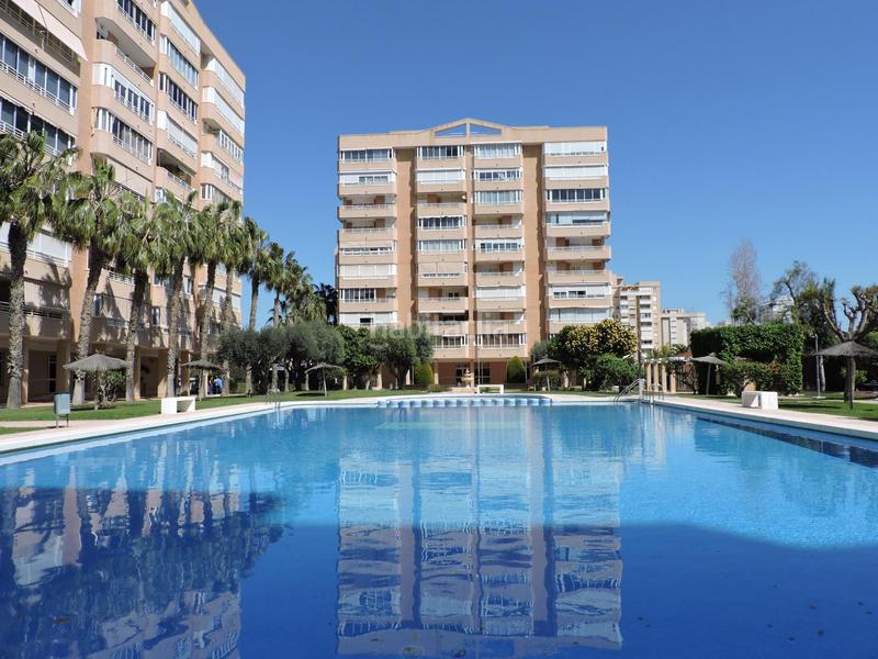 Foto ff7833b6-8792-4609-abcd-3003a7d1a24c. Piso  todo exterior, soleado, urb. completa, garajetrastero a 5 minutos Playa de San Juan en Alicante