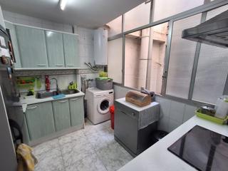 Appartamento in Florida Alta. Magnifica vivienda de 3 dormitorios en florida portazgo!!