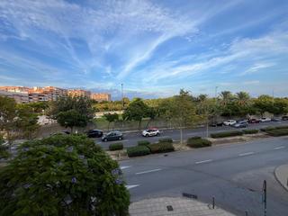 Piso en Centro. Magnifica vivienda junto al parque lo torrent!!