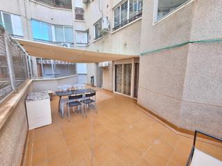 Pis a Norte. Piso 2 real, con ascensor y una gran terraza en avd. ancha caste