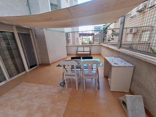 Flat in Norte. Piso 2 real, con ascensor y una gran terraza en avd. ancha caste