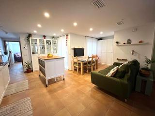 Piso en Agost. Magnifica vivienda en agost con garaje y 2 trasteros!!