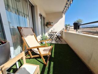 Flat in Castalla. Soleado piso, todo exterior con garaje y trastero al lado avd. o