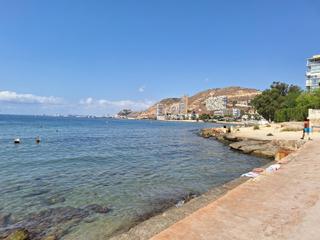 Chalet à Cabo de las Huertas. Primera linea de mar, chalet pareado con tres plantas y parcela