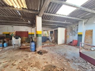 Wohngrundstück in Castalla. Solar urbano con gran fachada  y con una edificabilidad de unos