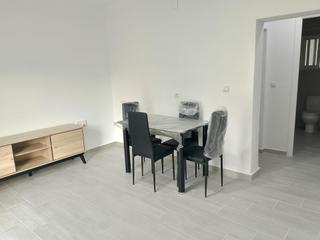 Duplex in Virgen del Remedio - Parque Lo Morant. Piso duplex, reformado con 4 dormitorios, baño y aseo al lado av