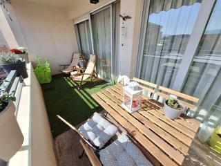 Piso en Castalla. Soleado y amplio piso en el centro de castalla con garaje y tras