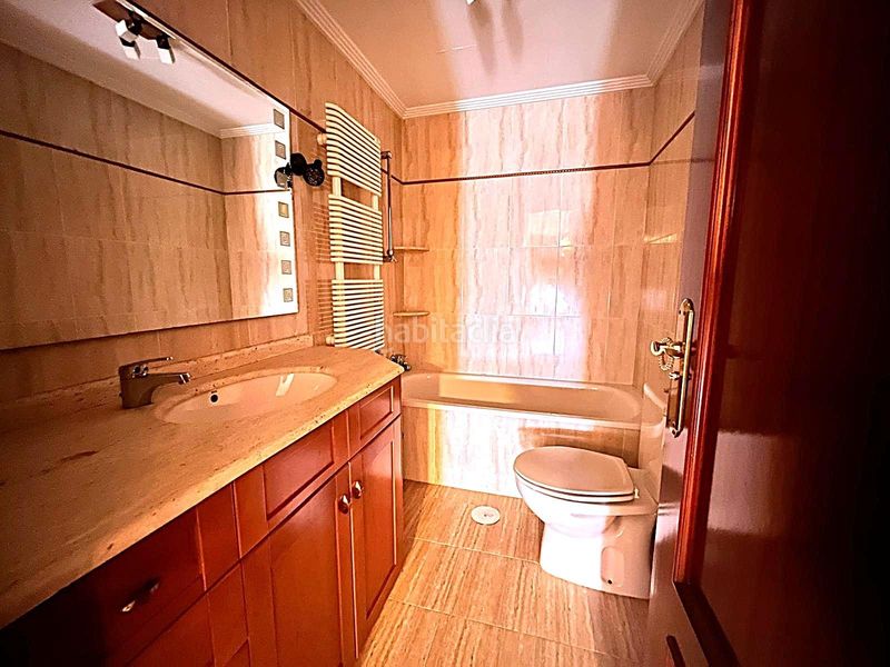 Foto bf590325-6419-4f20-9e30-e4c7f50467f7. Pis amb calefacció aparcament a Castalla