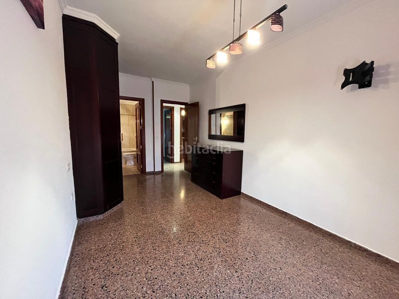 Foto cdb22608-7bea-4f99-92ff-c8af474c80f1. Pis amb calefacció aparcament a Castalla