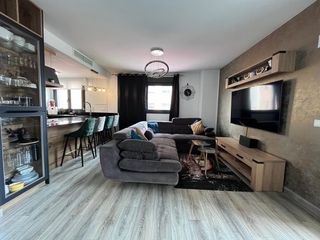 Flat in Campello Pueblo. Impresionante piso seminuevo en el campello