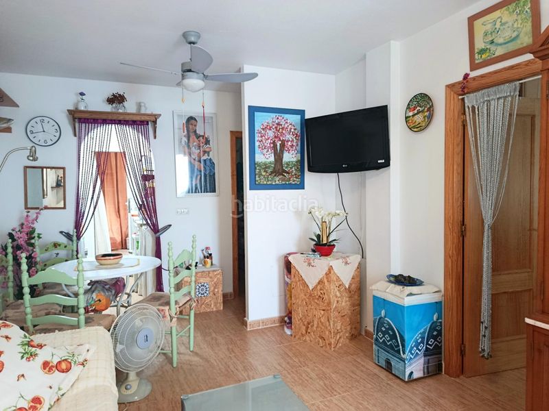 Foto a9e9506d-dbe4-41f5-b7c6-a2d3496fe3e3. Casa adossada amb aparcament piscina a Castalla