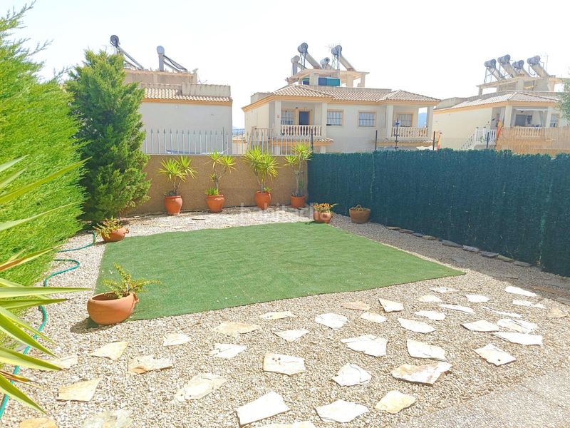 Foto fe0d1434-ae1d-4558-a619-ddb02bb20d1d. Casa adossada amb aparcament piscina a Castalla
