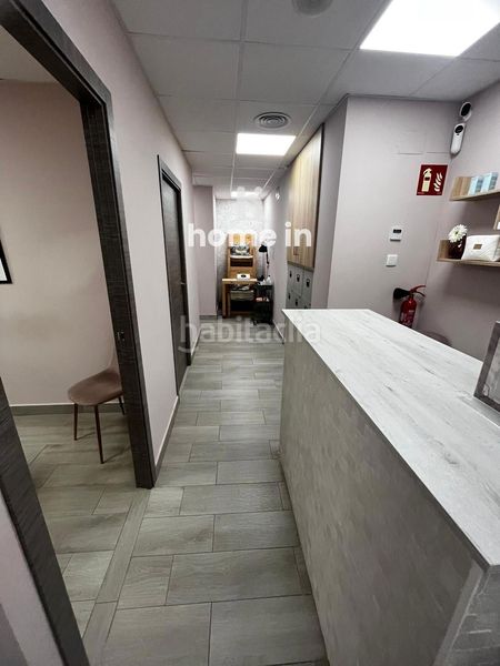 Foto 90c7895e-1515-4ff2-9da2-17bd78329708. Local comercial a Centre Tortosa