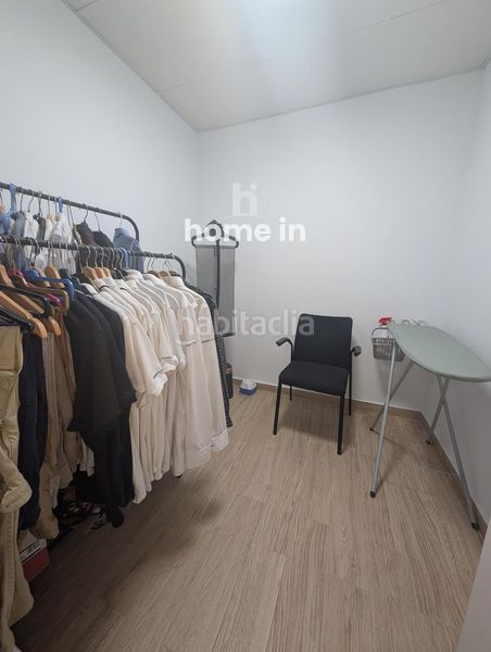 Foto ef8ceaaf-fef3-42be-bb2e-05d840d54f3e. Local comercial a Centre Tortosa