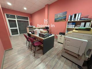 Local Comercial  Av germans carsi. Local comercial en deltebre