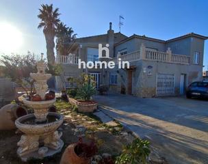Xalet  Unio. Espectacular casa dividida en 3 viviendas cerca del río ebro